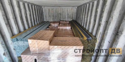 Погрузка в контейнер клиента